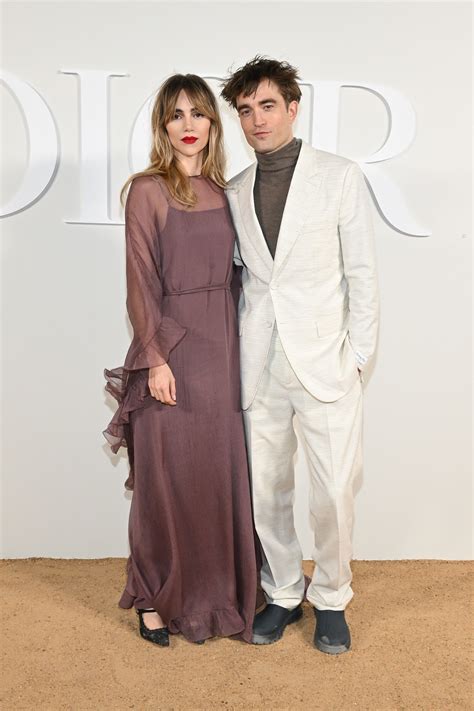 robert pattinson suki waterhouse dior|Robert Pattinson And Suki Waterhouse Make Their First Red .